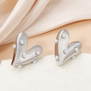 Imitation Pearl Heart Earrings